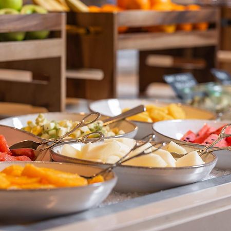 Tirana Marriott Hotel Екстериор снимка