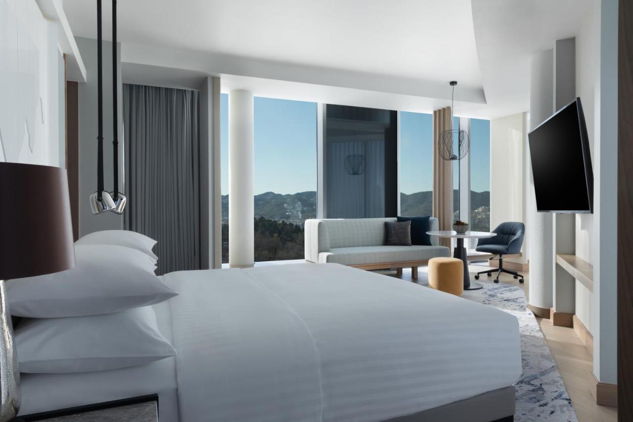 Tirana Marriott Hotel Екстериор снимка