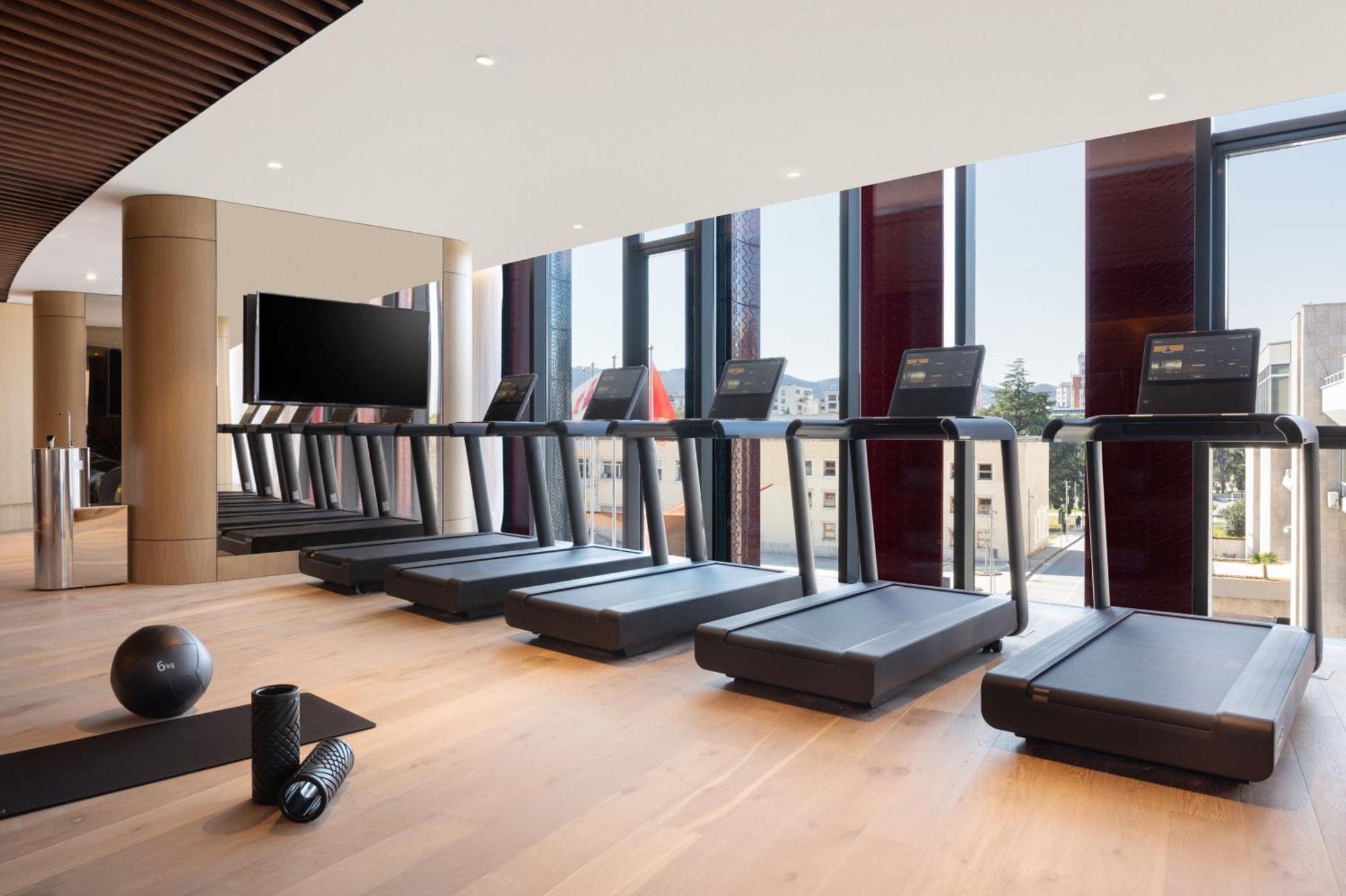 Tirana Marriott Hotel Екстериор снимка