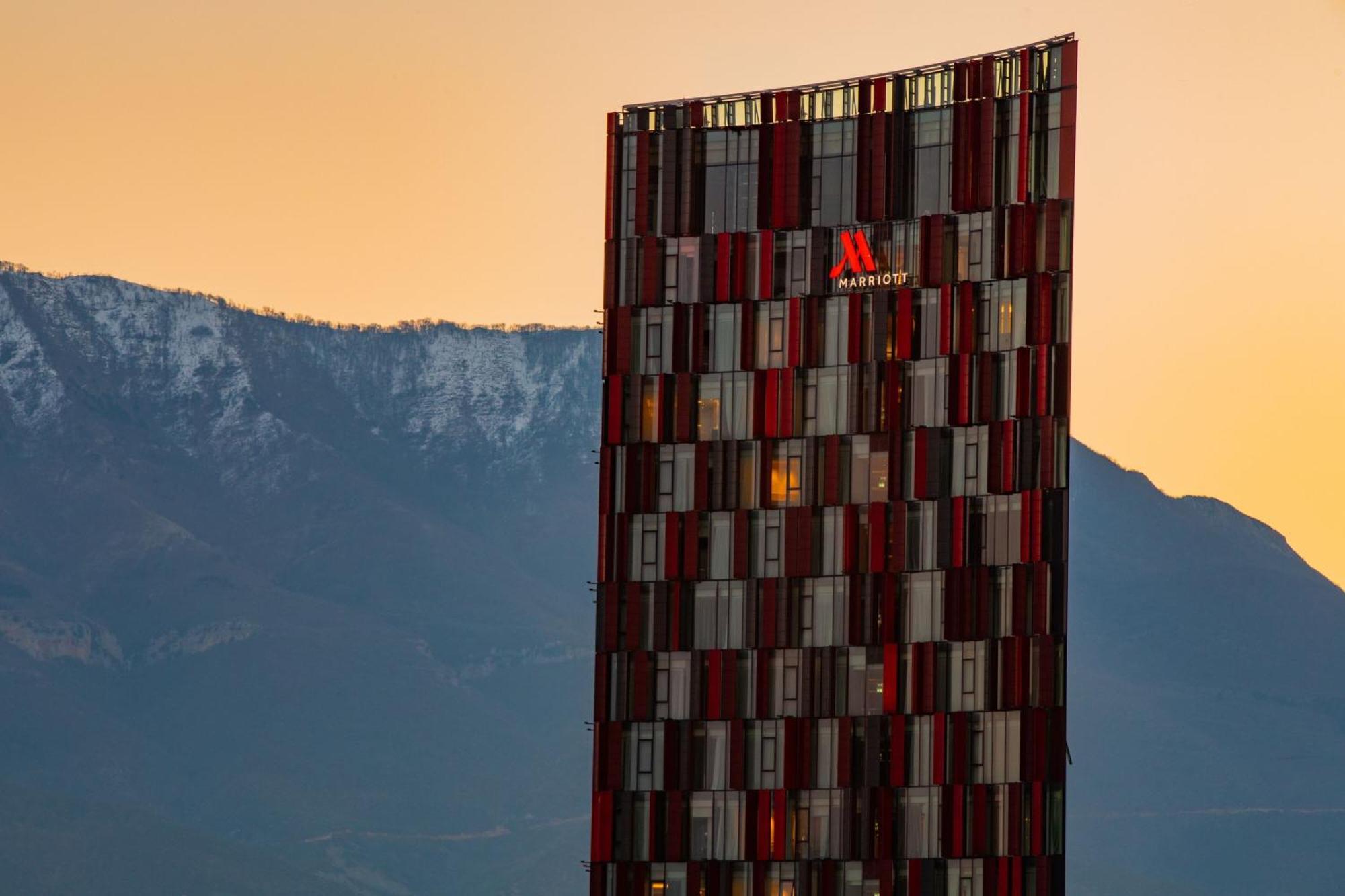 Tirana Marriott Hotel Екстериор снимка
