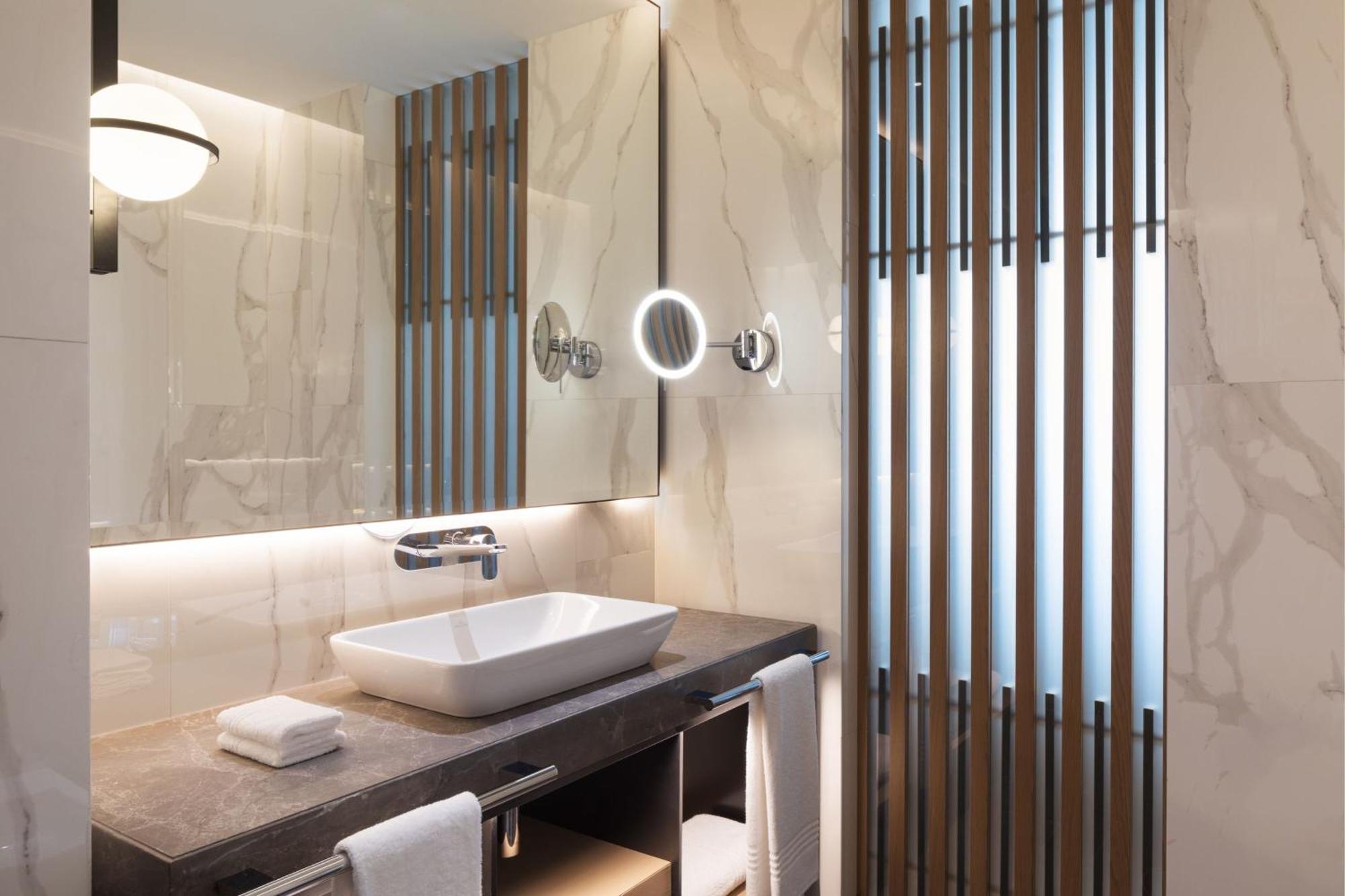 Tirana Marriott Hotel Екстериор снимка