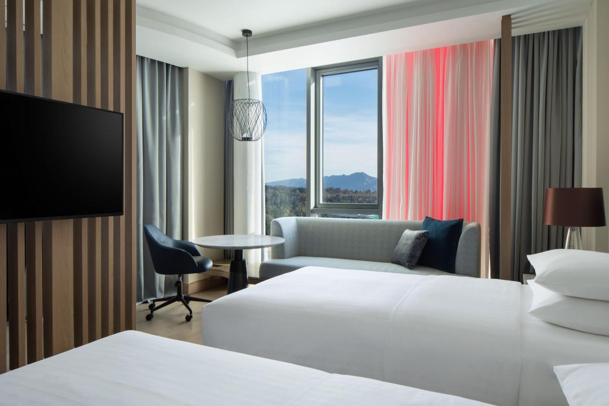 Tirana Marriott Hotel Екстериор снимка