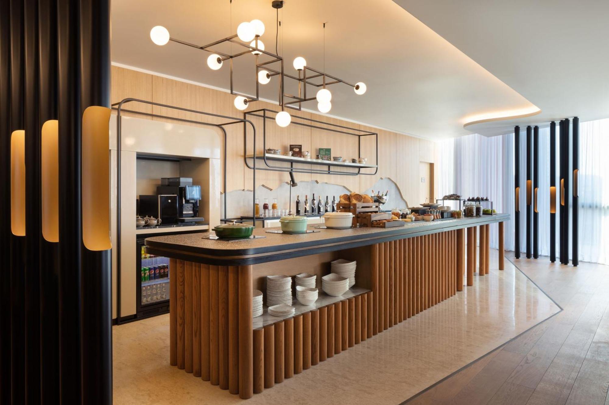 Tirana Marriott Hotel Екстериор снимка